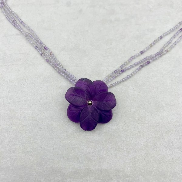 Collier mit violetter Amethyst Blüte