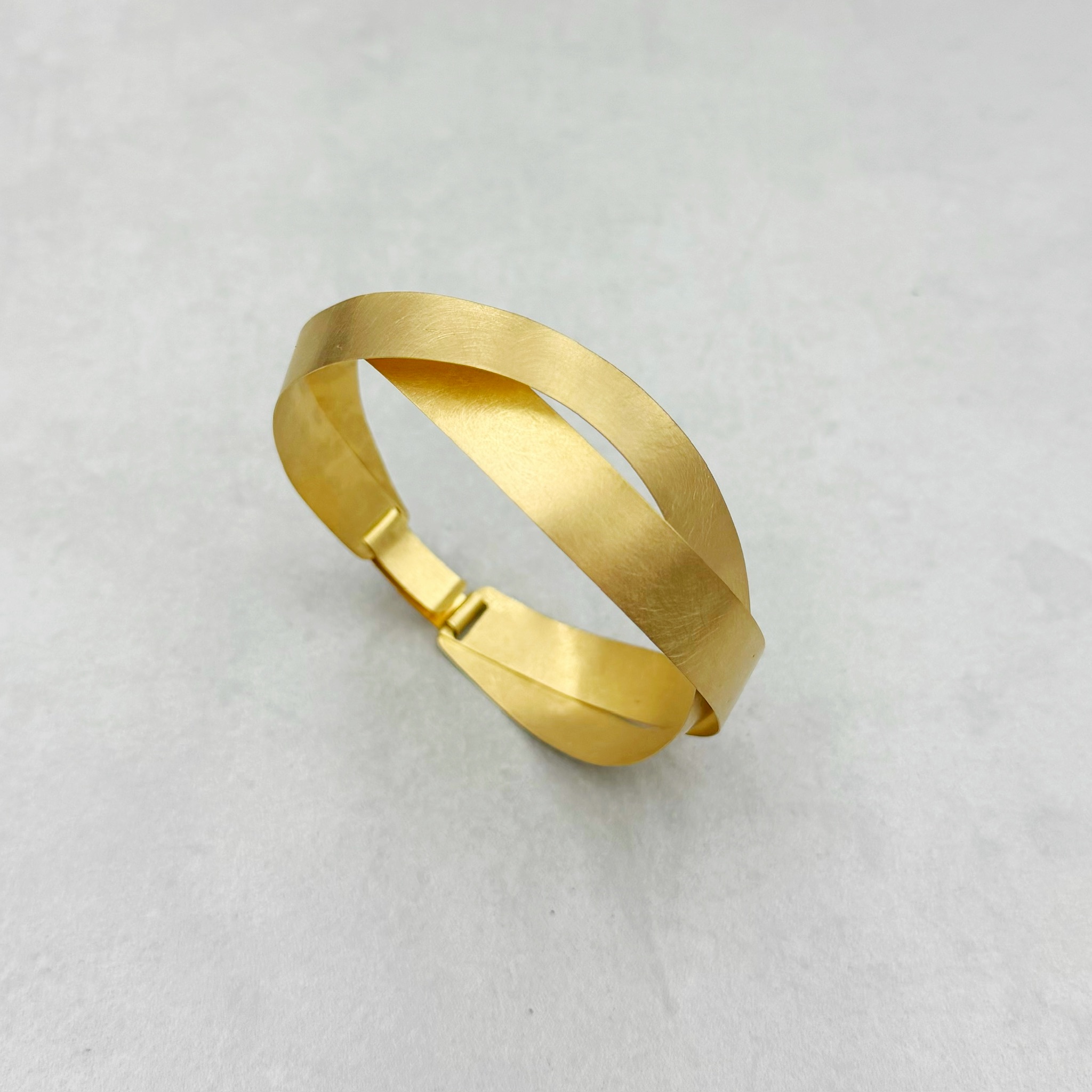 Geflochtener Gold Armreif