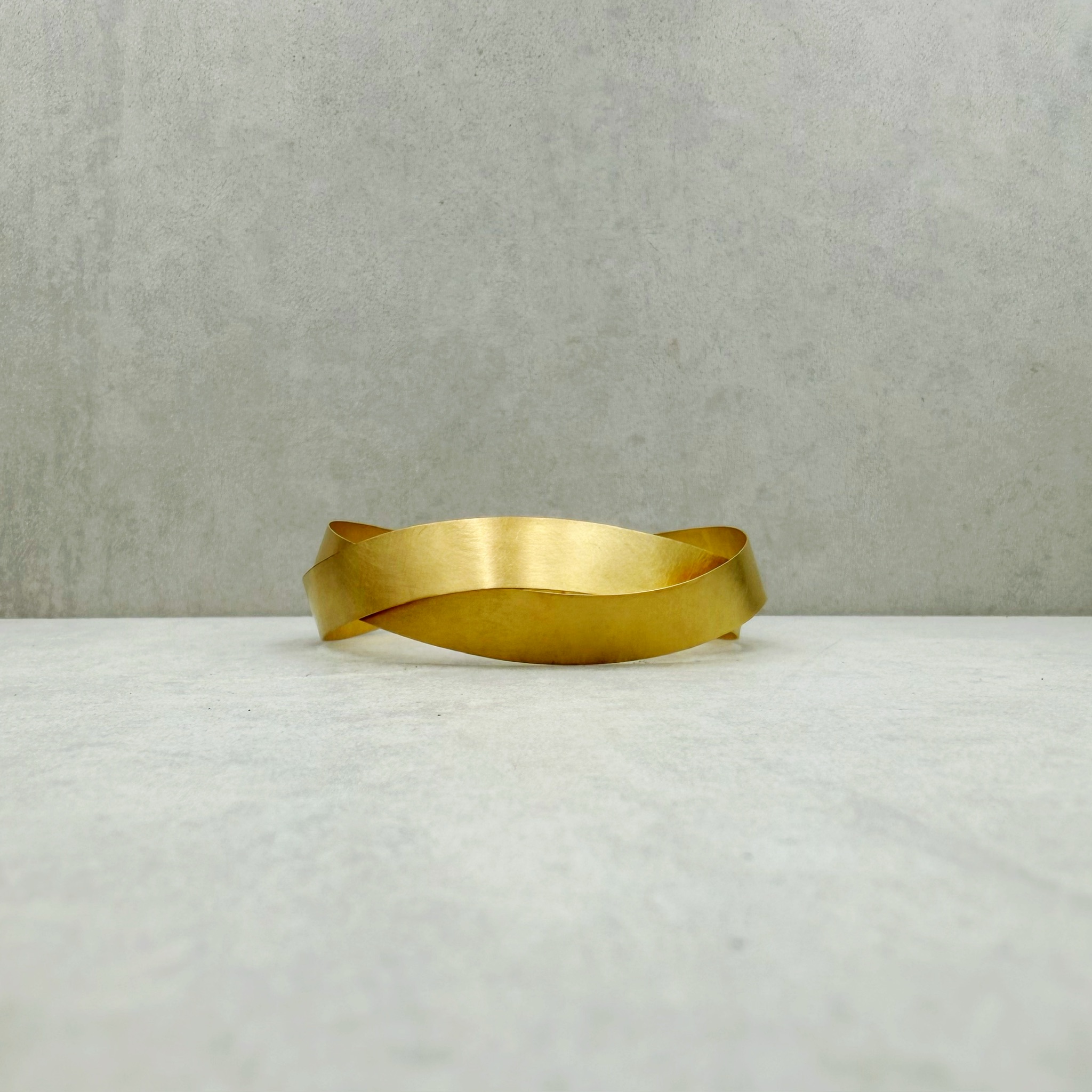 Geflochtener Gold Armreif – Bild 7