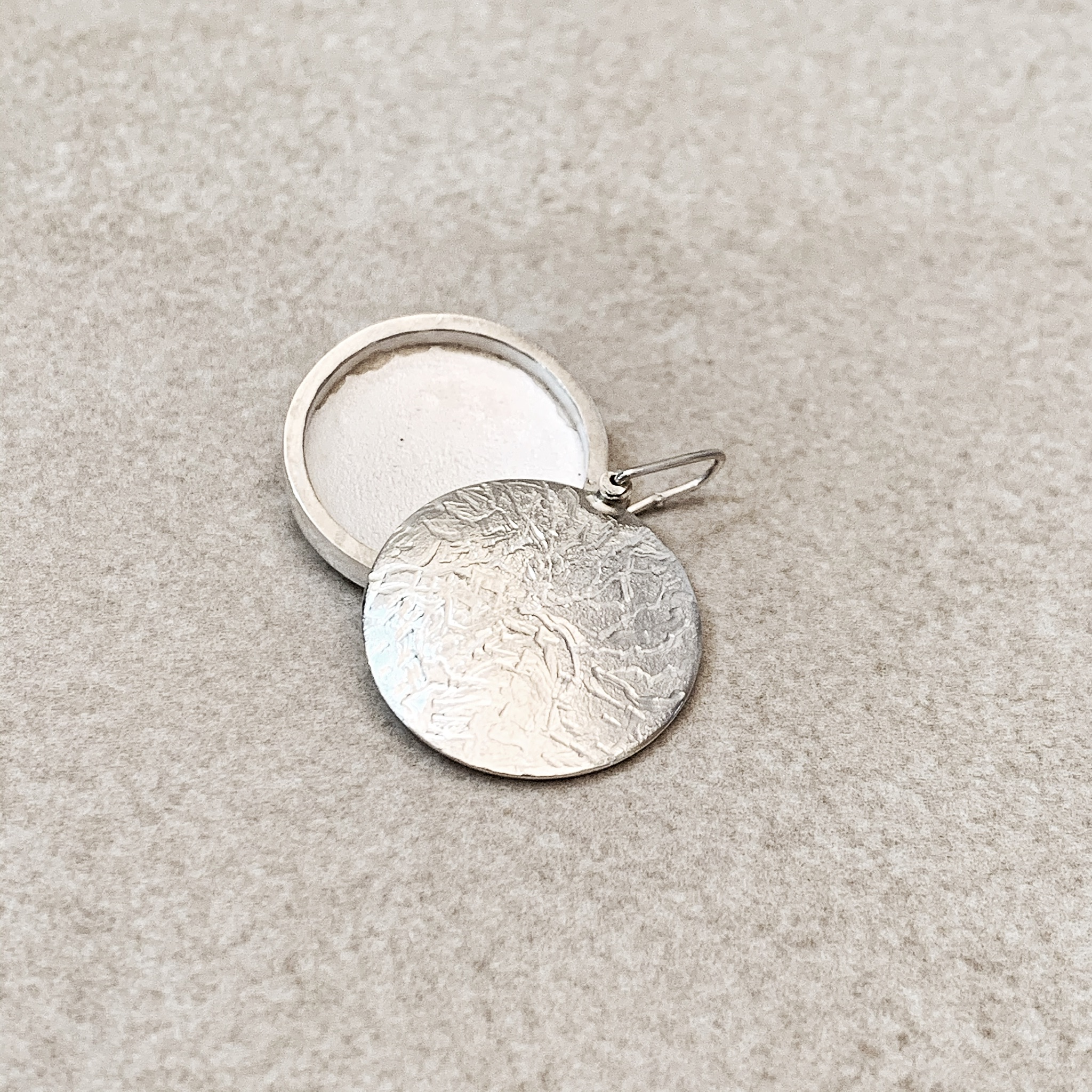 Weißgold Medaillon - "Struktur" – Bild 3