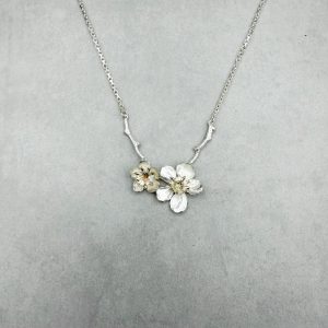 Kirschblüten Halskette